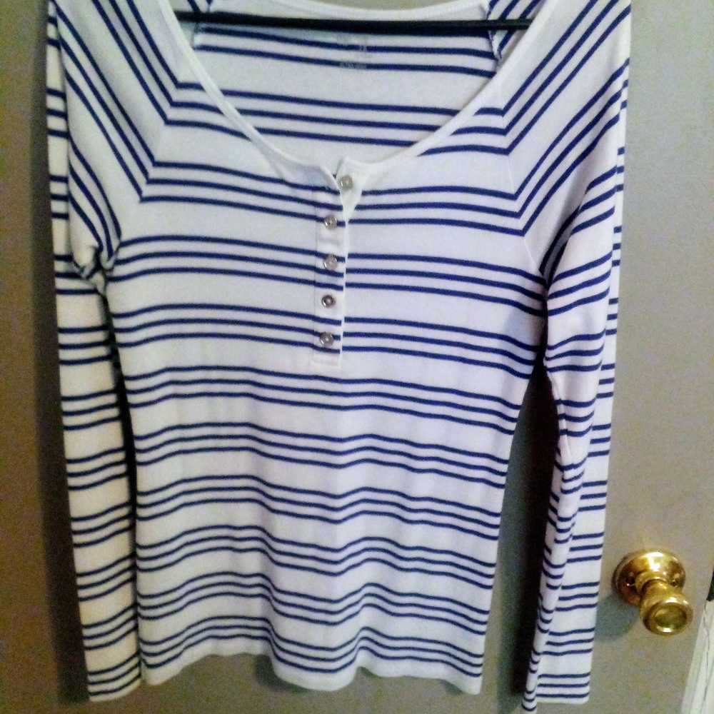 GAP Blue and White Striped Long Sleeve Tee